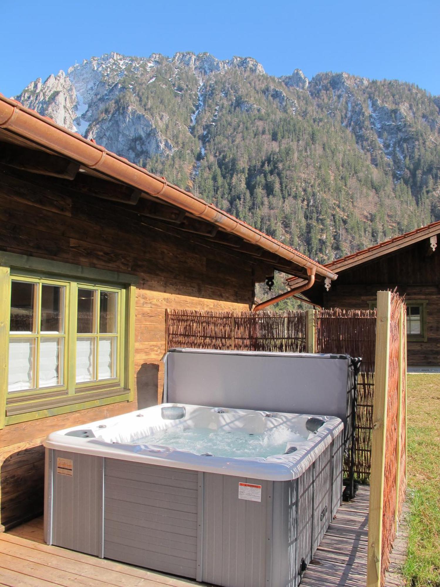 Chalets & Apartments Beim Waicher Ruhpolding Quarto foto
